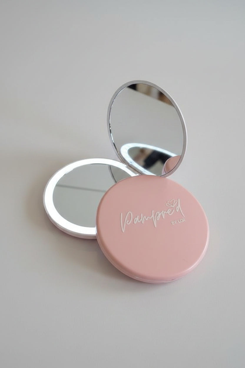Pampre'd Compact LED Mirrors