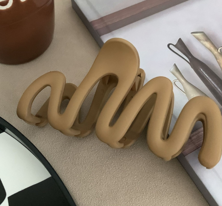 Wave Claw Clip