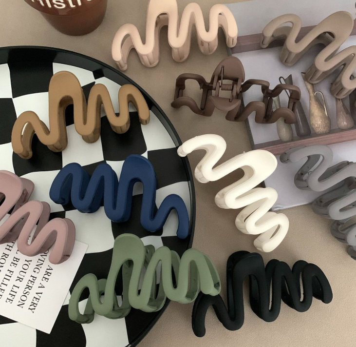 Wave Claw Clip