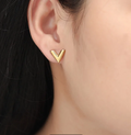 V Inspired Gold Earring and Necklace Set