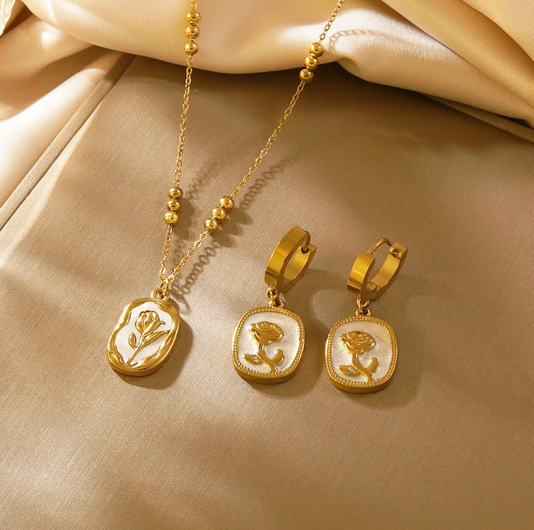 Rose Pendant Set