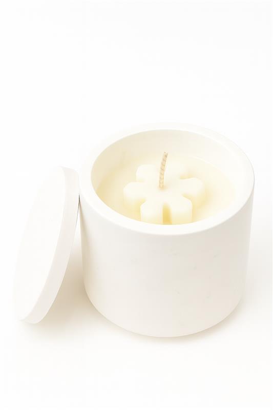 Pampre'd Seasonal Candle Collection