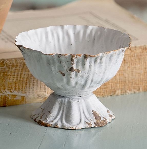 Mini Scalloped Cup