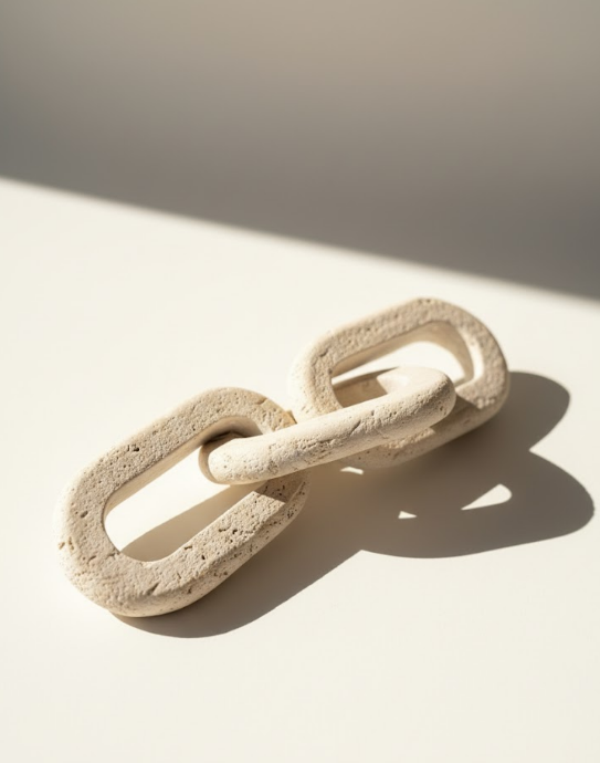 Stone Linked Tabletop Chain