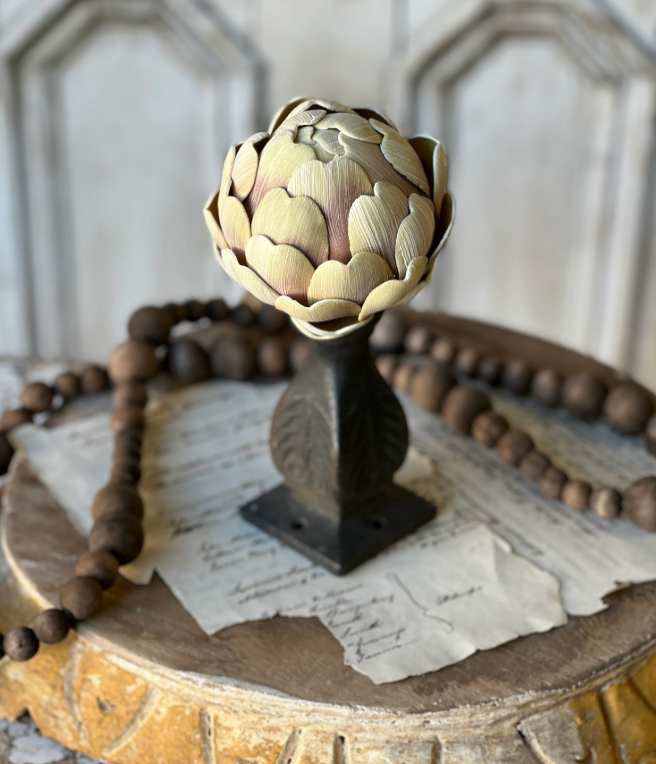 7" Artichoke Pick | Ecru