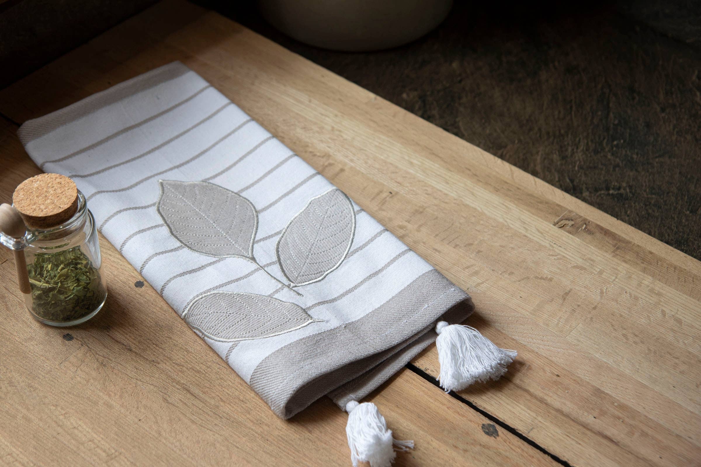 Wilder Leaf Tea Towel Gray