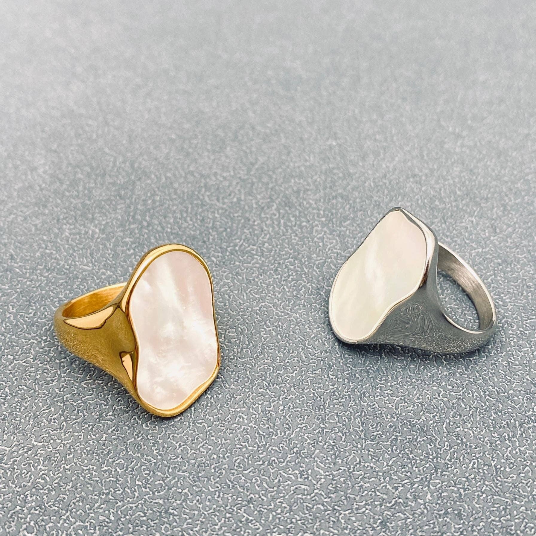 Shell Geometric 18K Gold Plated Stainless Steel Ring | Size 8