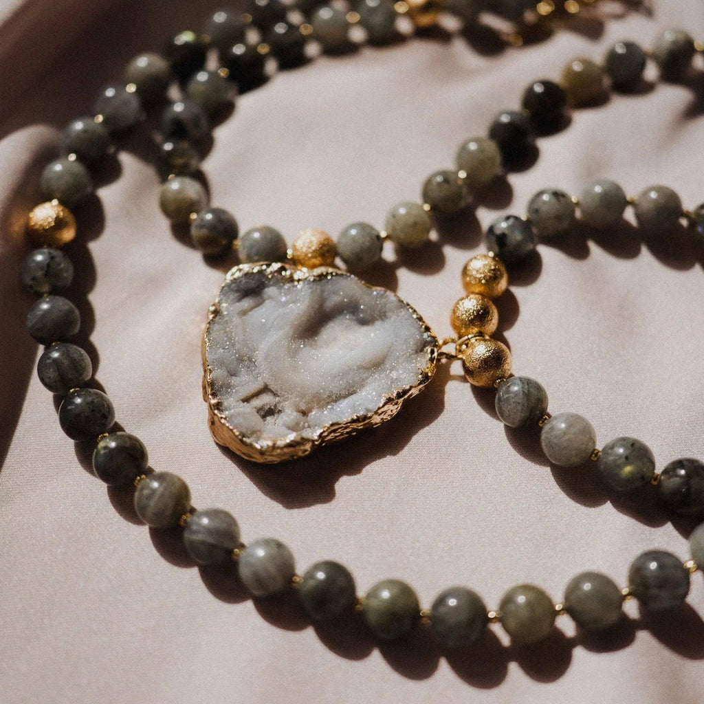 PHOEBE´S - Labradorite necklace, bohemian necklace: Labradorite