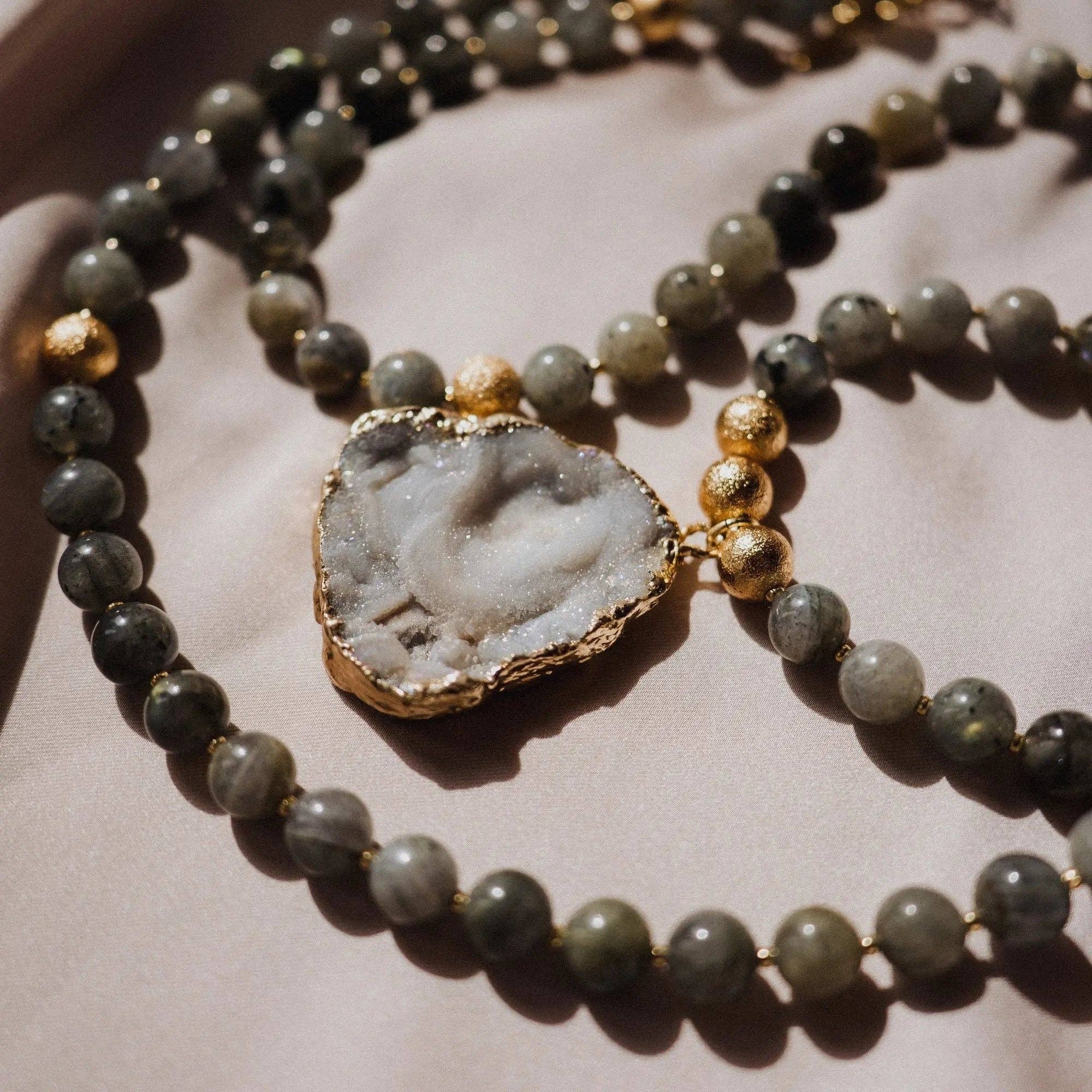PHOEBE´S - Labradorite necklace, bohemian necklace: Labradorite