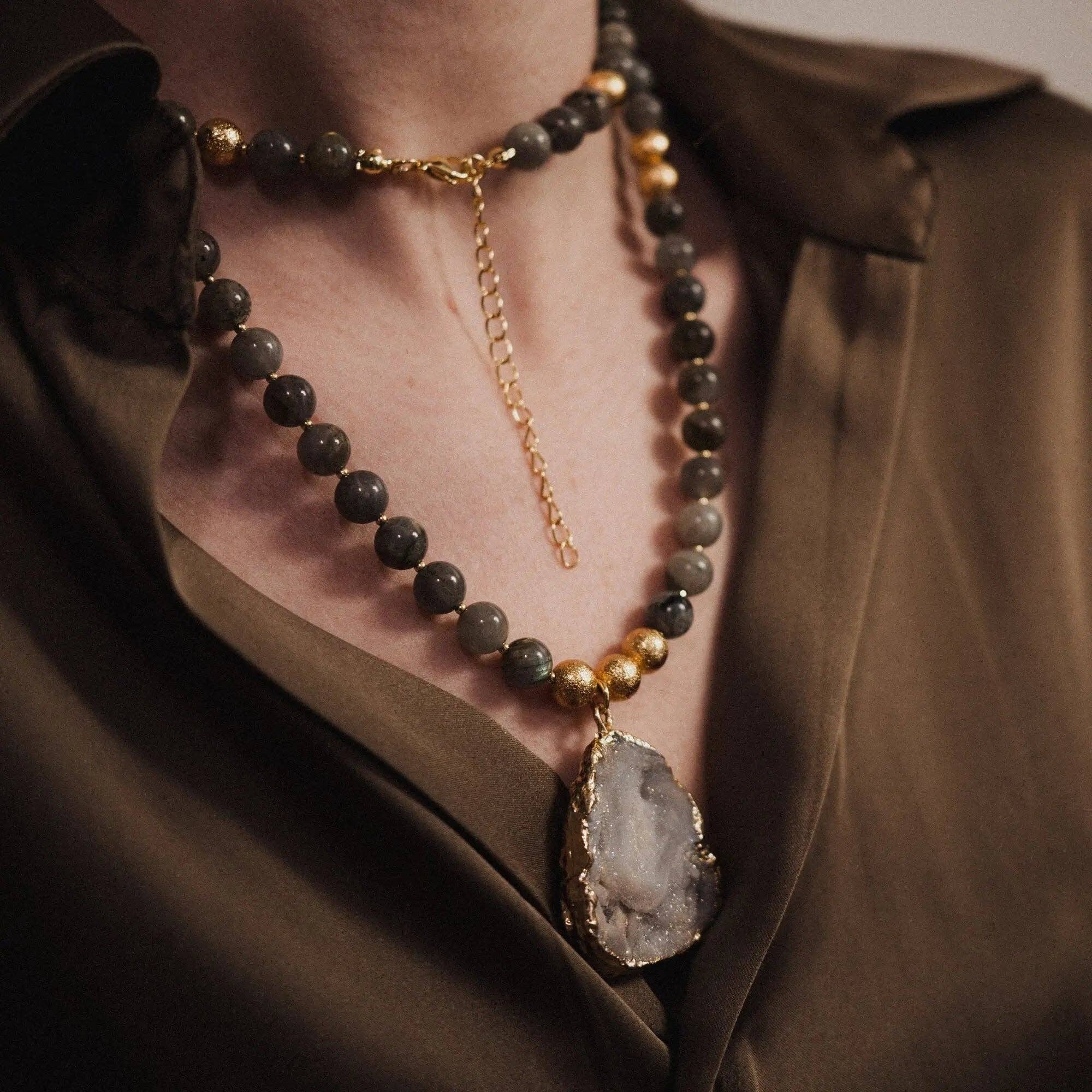 PHOEBE´S - Labradorite necklace, bohemian necklace: Labradorite