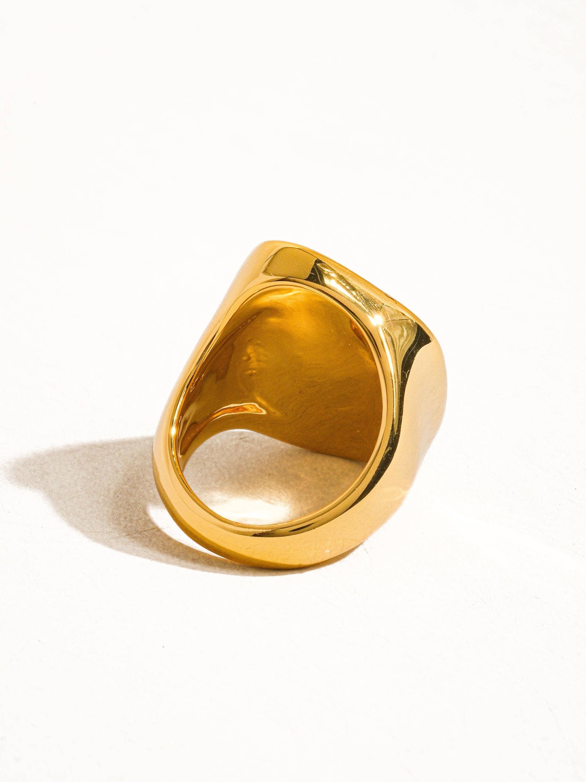 Flânerie by MAIQ - Calypso 18k Gold Natural Shell Statement Ring: White