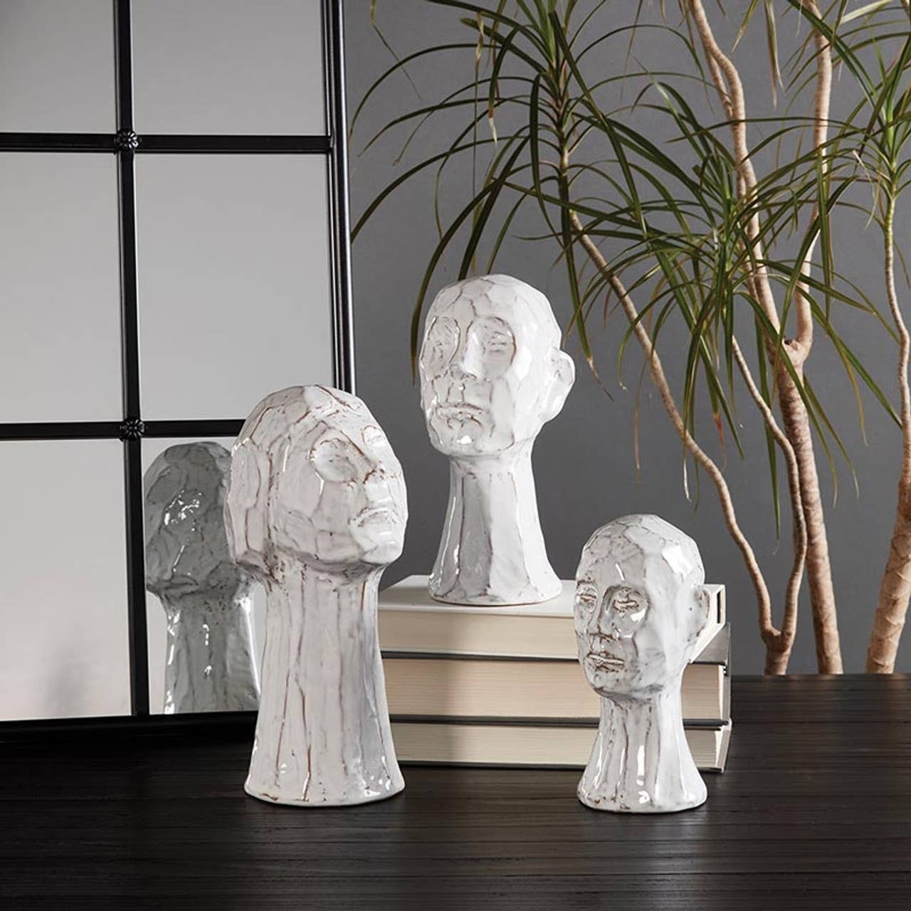 Glazed Face Pot - Medium default