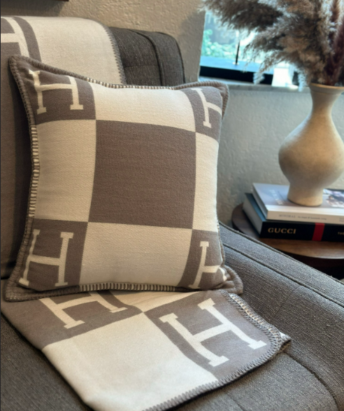 H Inspired 3pc Throw and Pillow
