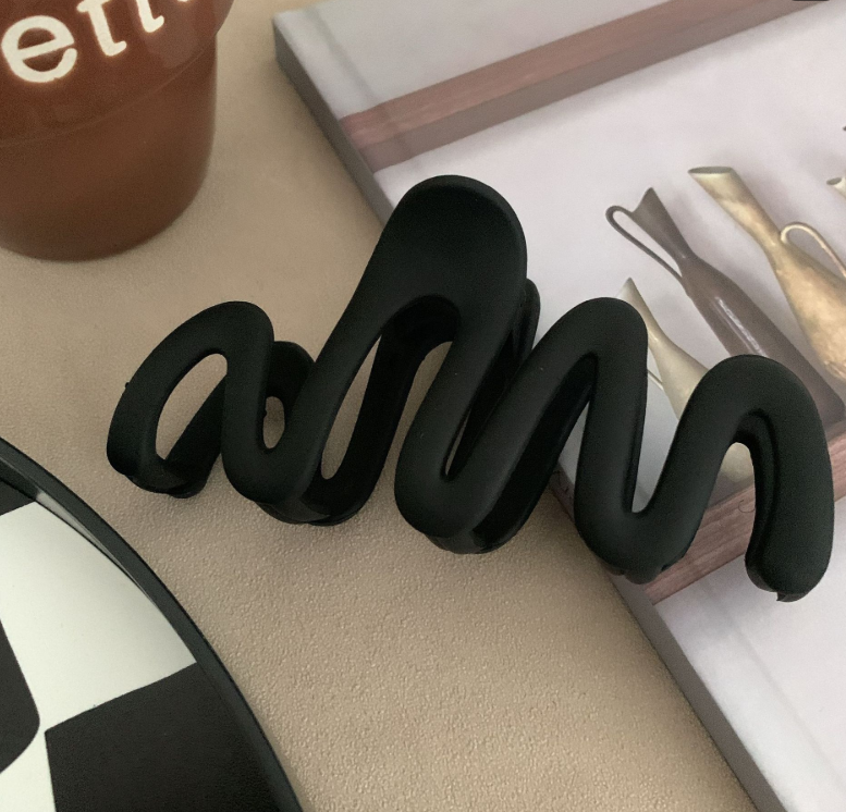 Wave Claw Clip
