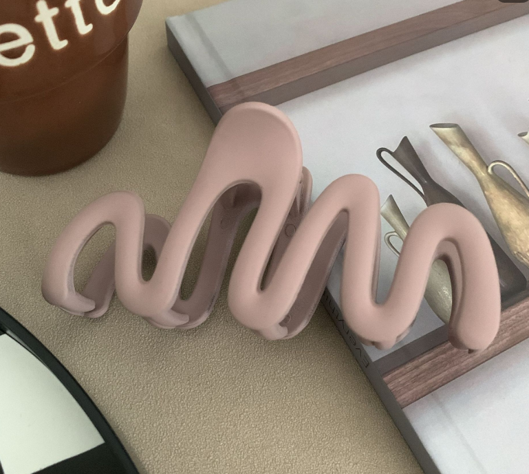 Wave Claw Clip